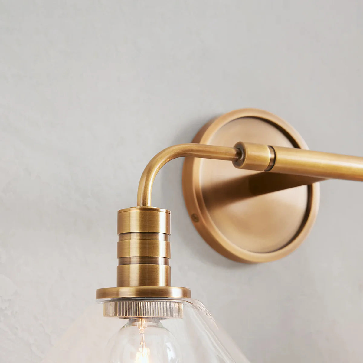 Art Glass Therona Wall Sconce