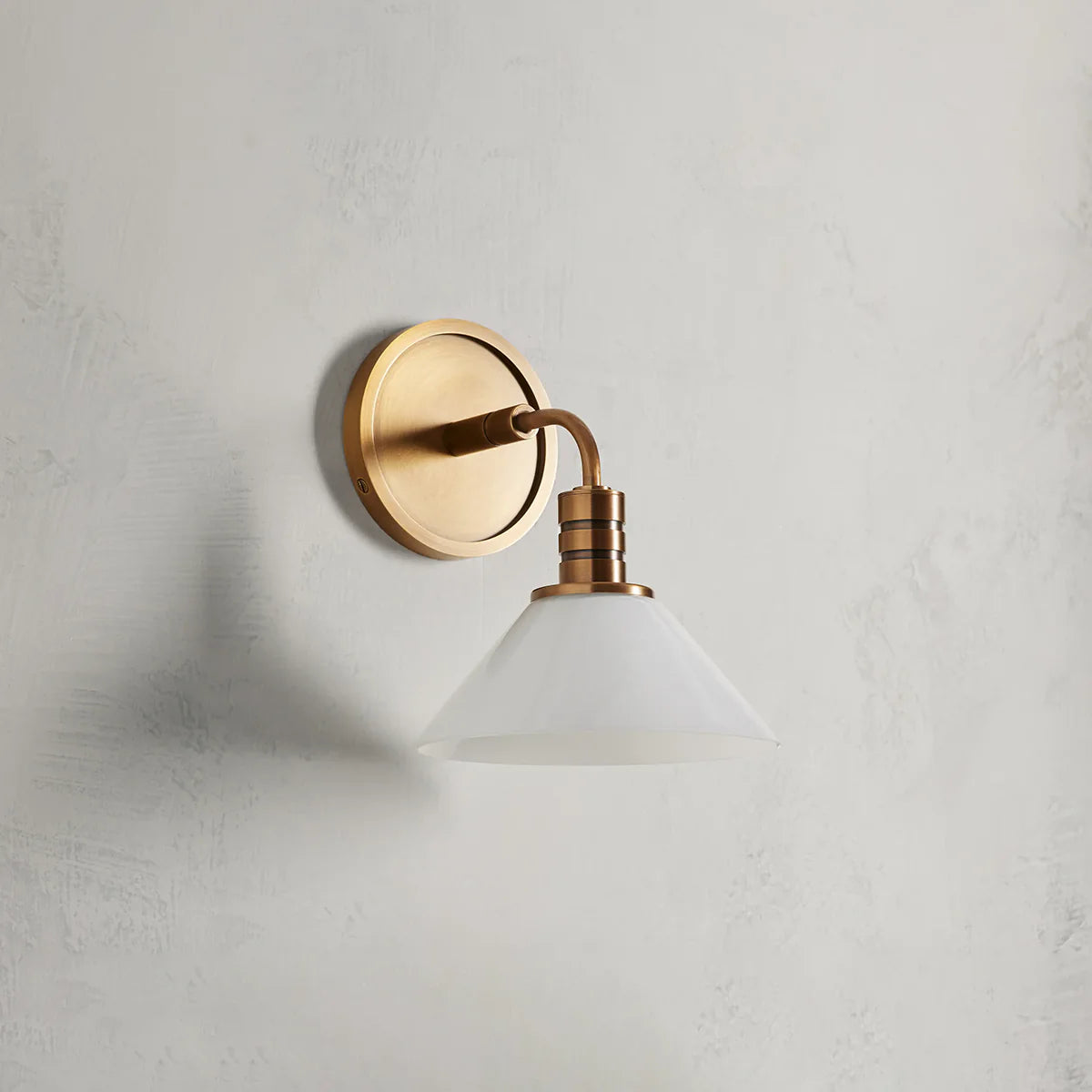 Art Glass Therona Wall Sconce