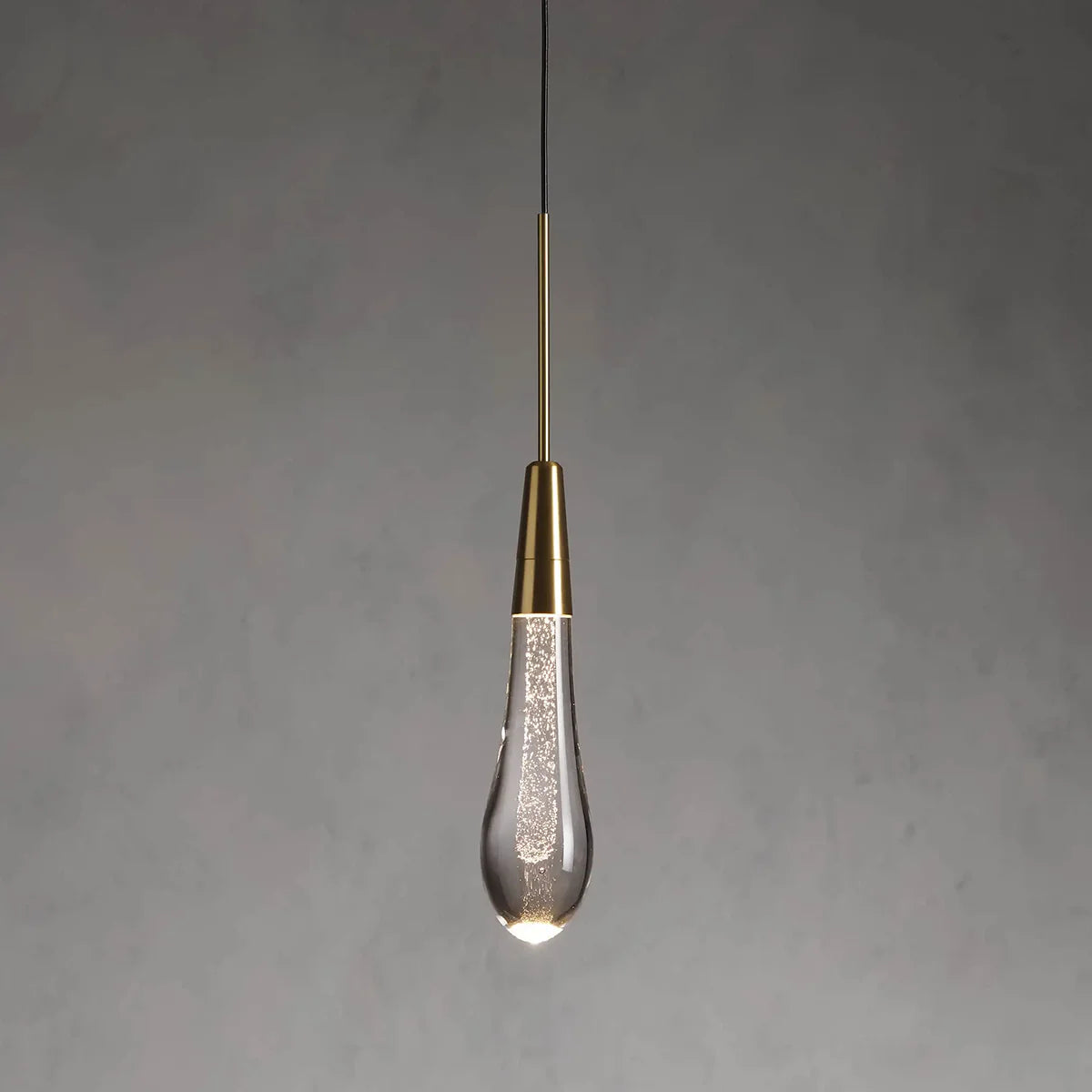 Rain Glass Soltaire Pendant