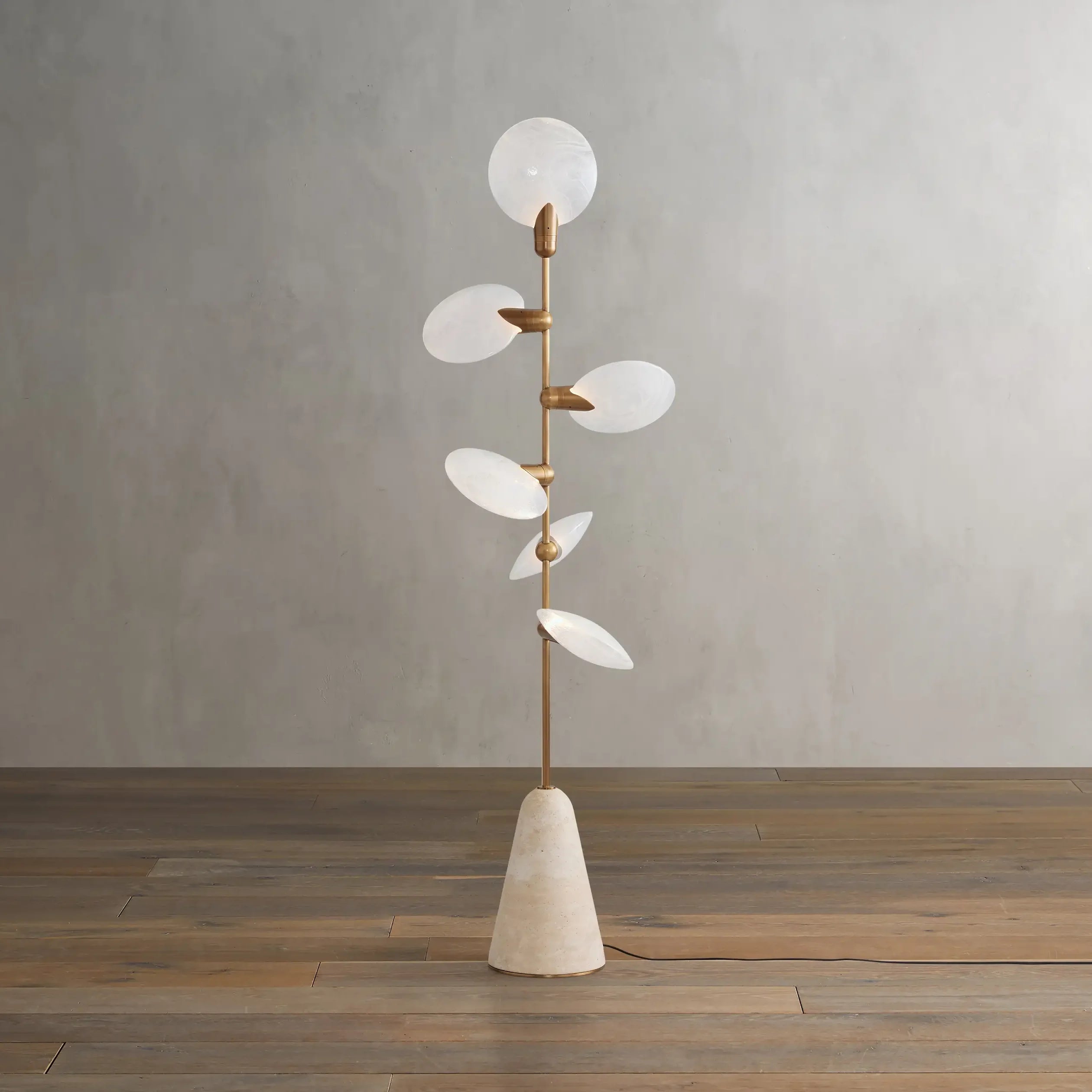Lyla Floor Lamp – Emma-light