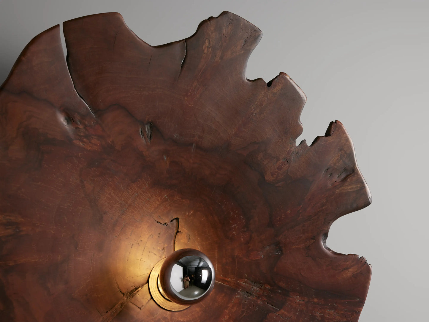 Arruga Sconce