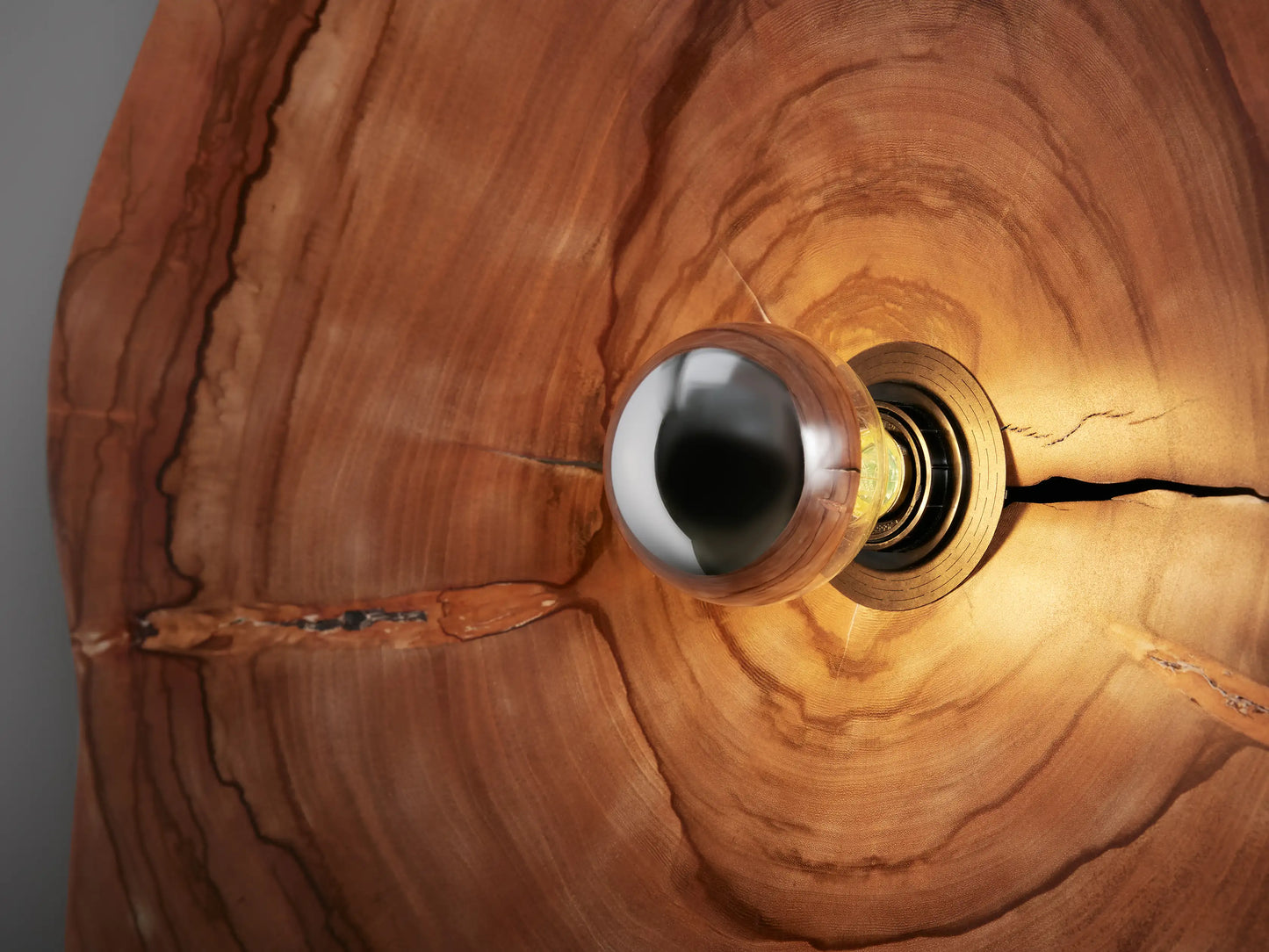 Arruga Sconce