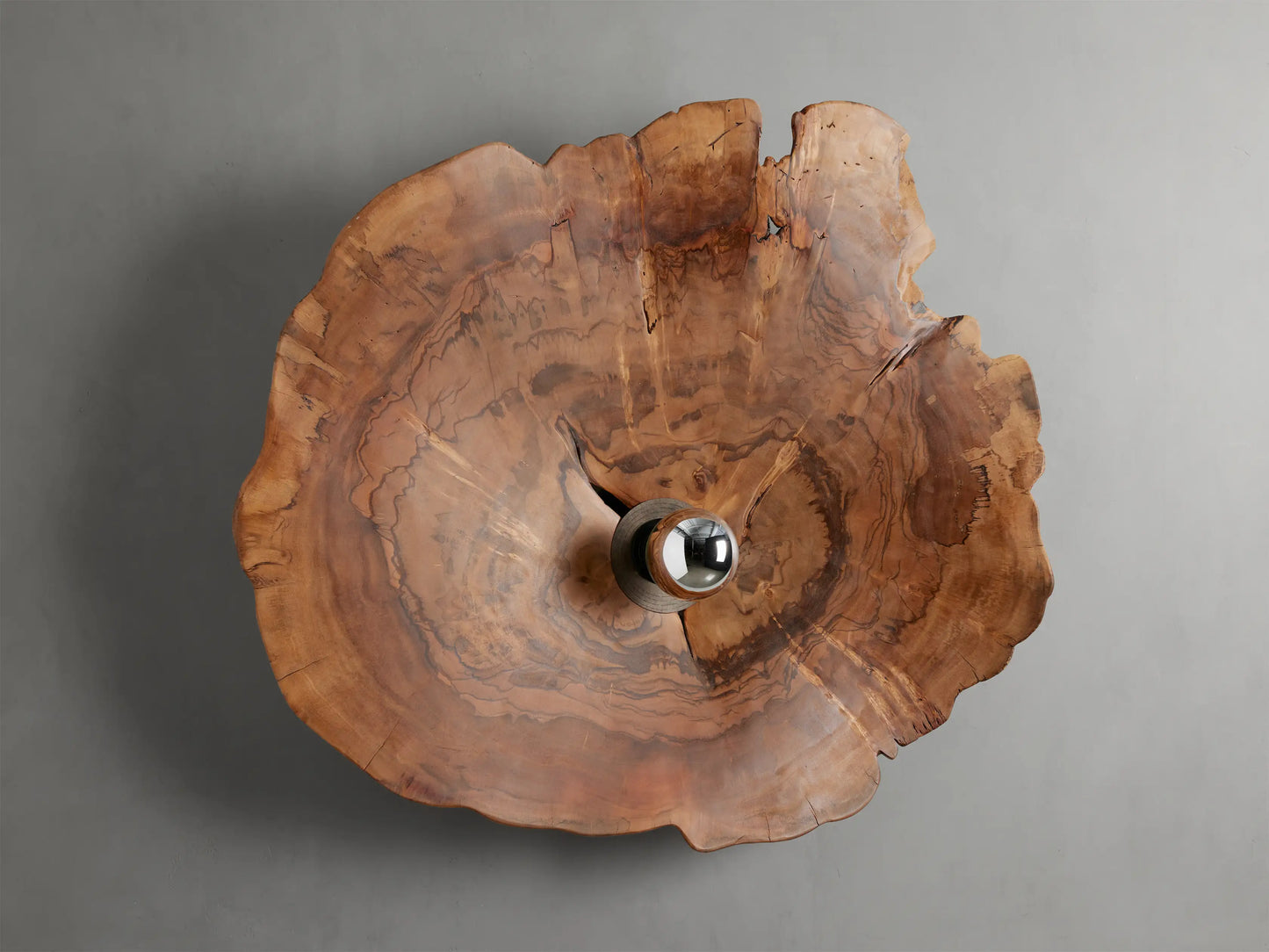 Arruga Sconce