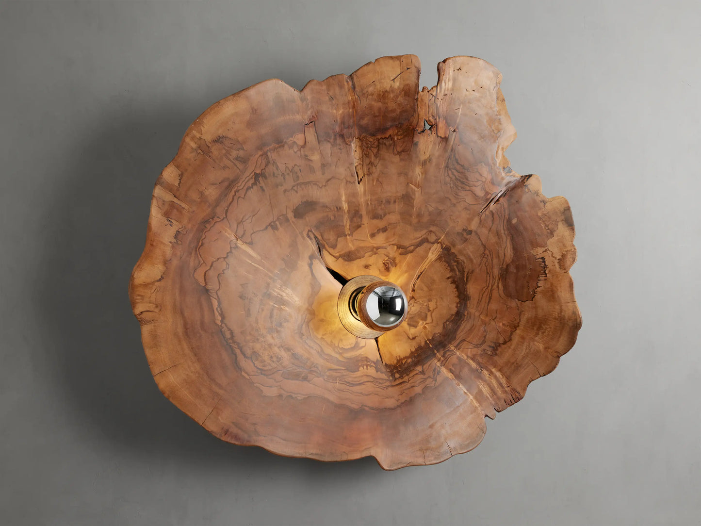 Arruga Sconce