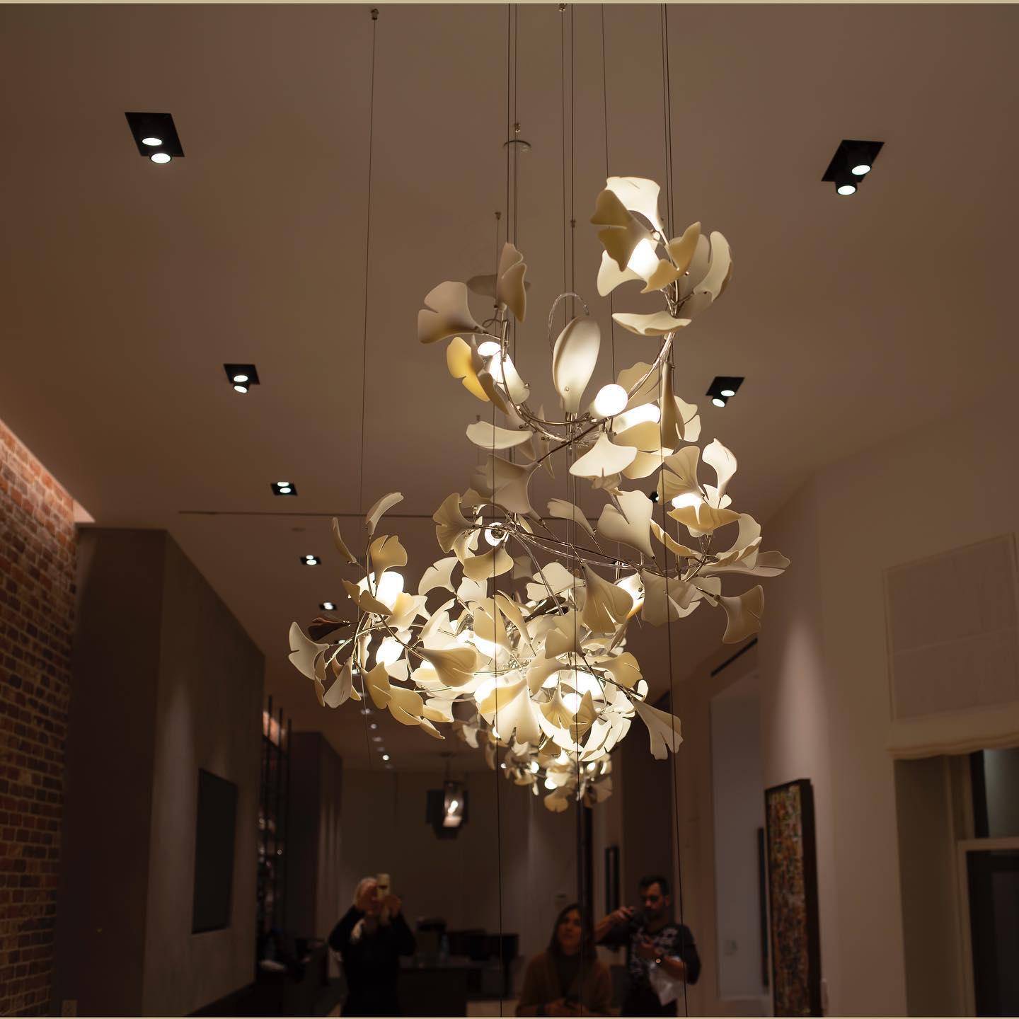 Gingko Chandelier A USE White and Gold