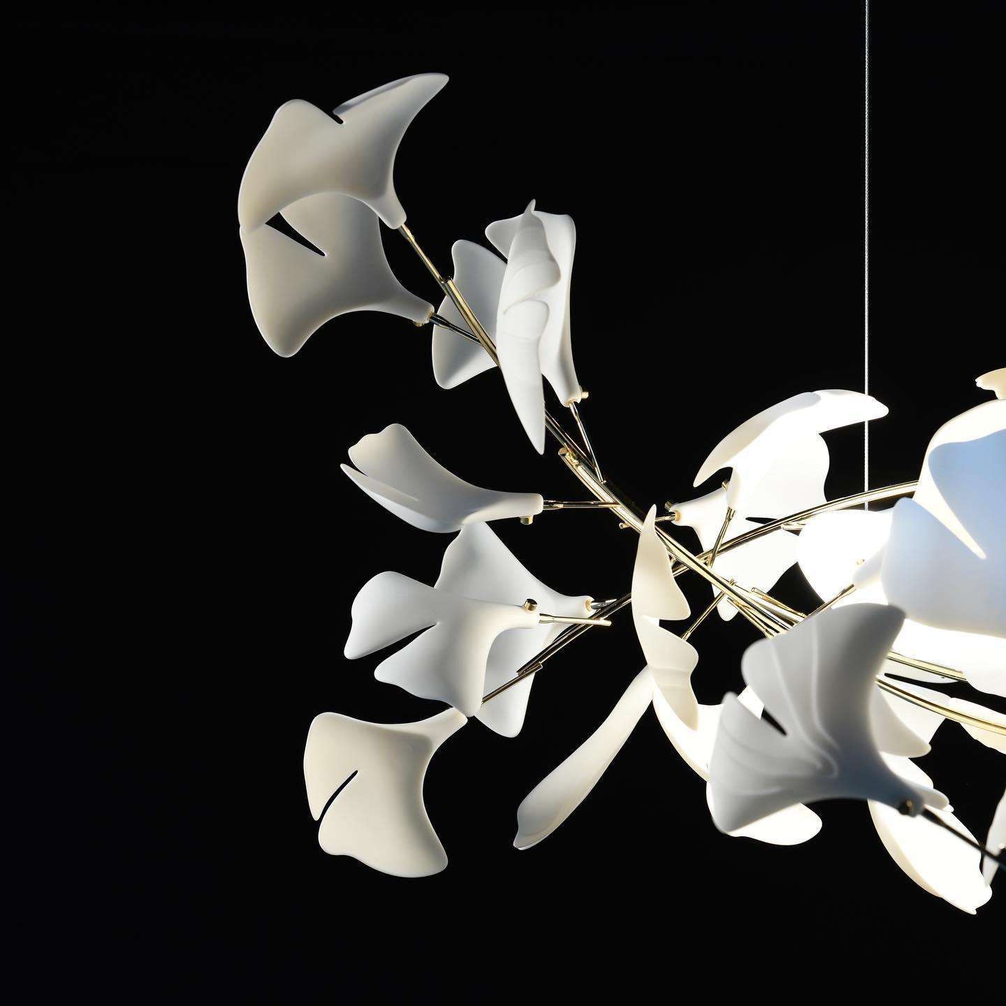 Gingko Chandelier A USE White and Gold