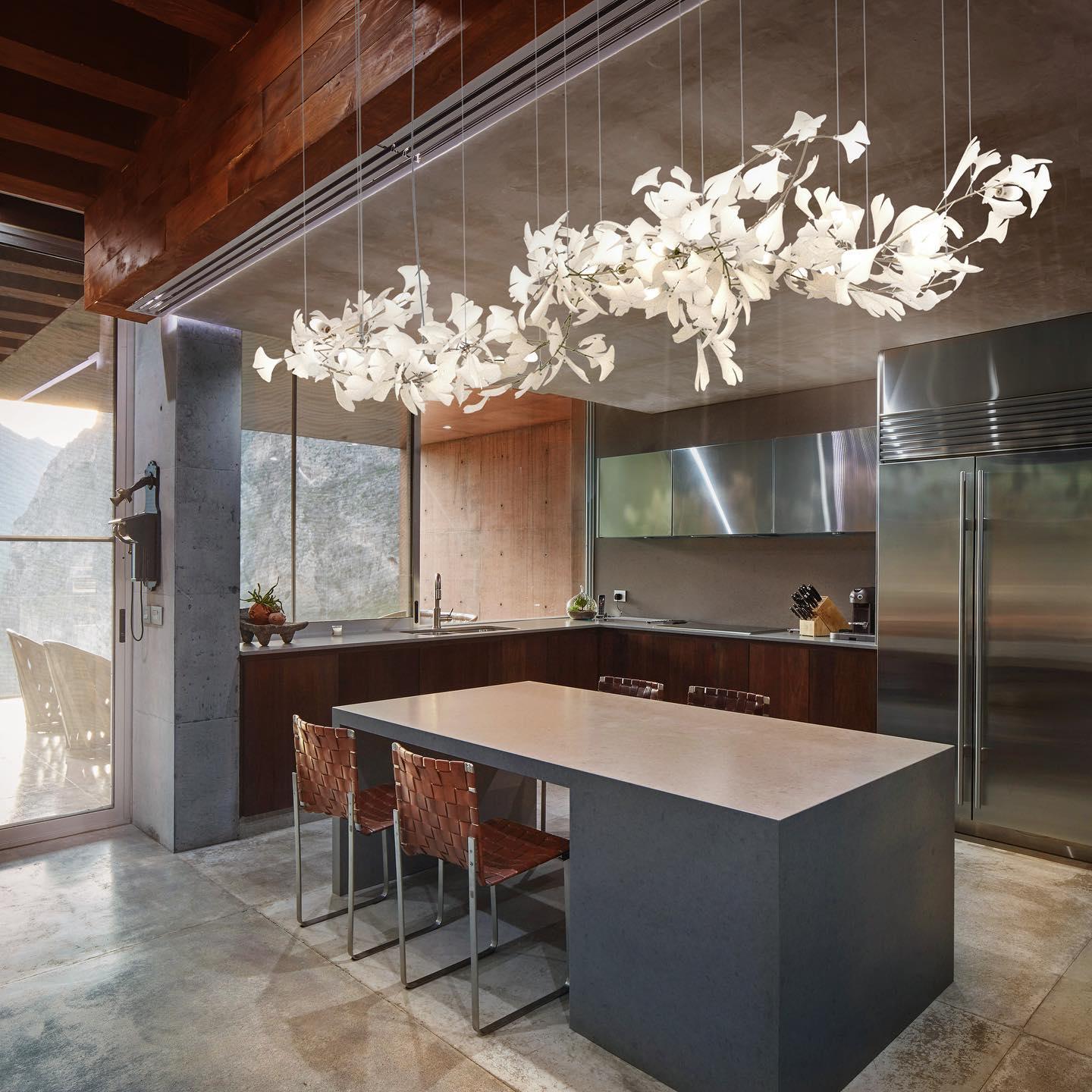 Gingko Chandelier A USE White and Gold