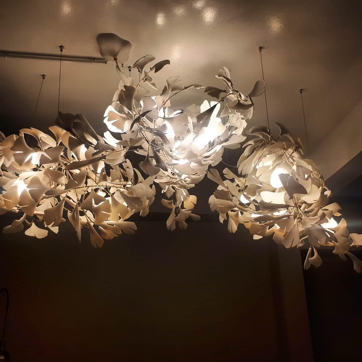 Gingko Chandelier E USE White and Gold