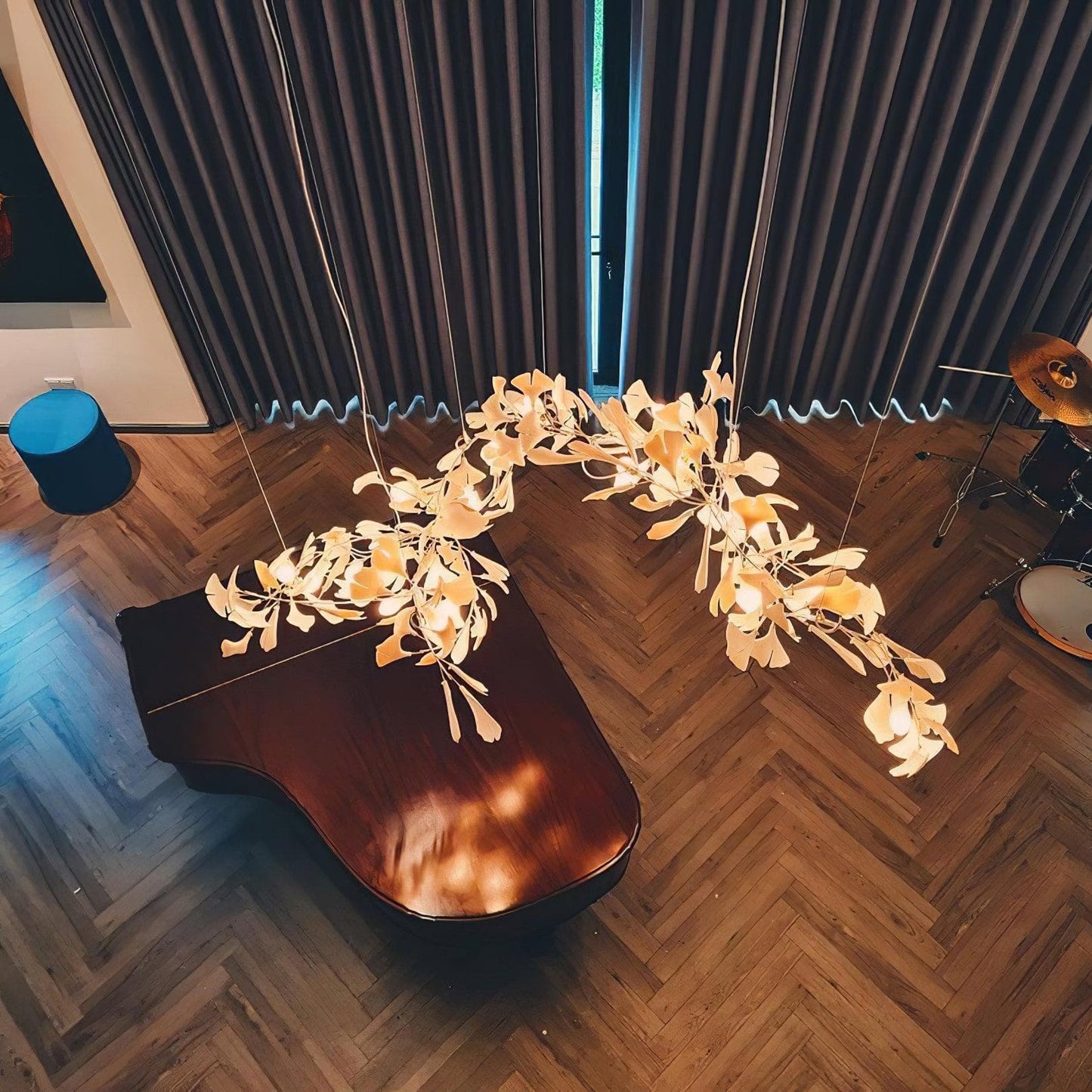 Gingko Chandelier E USE White and Gold