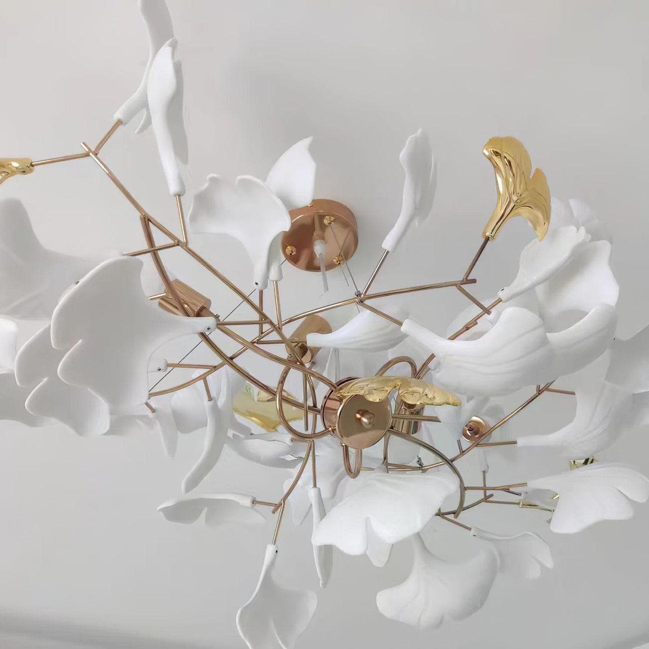 Gingko Chandelier N USE White and Gold