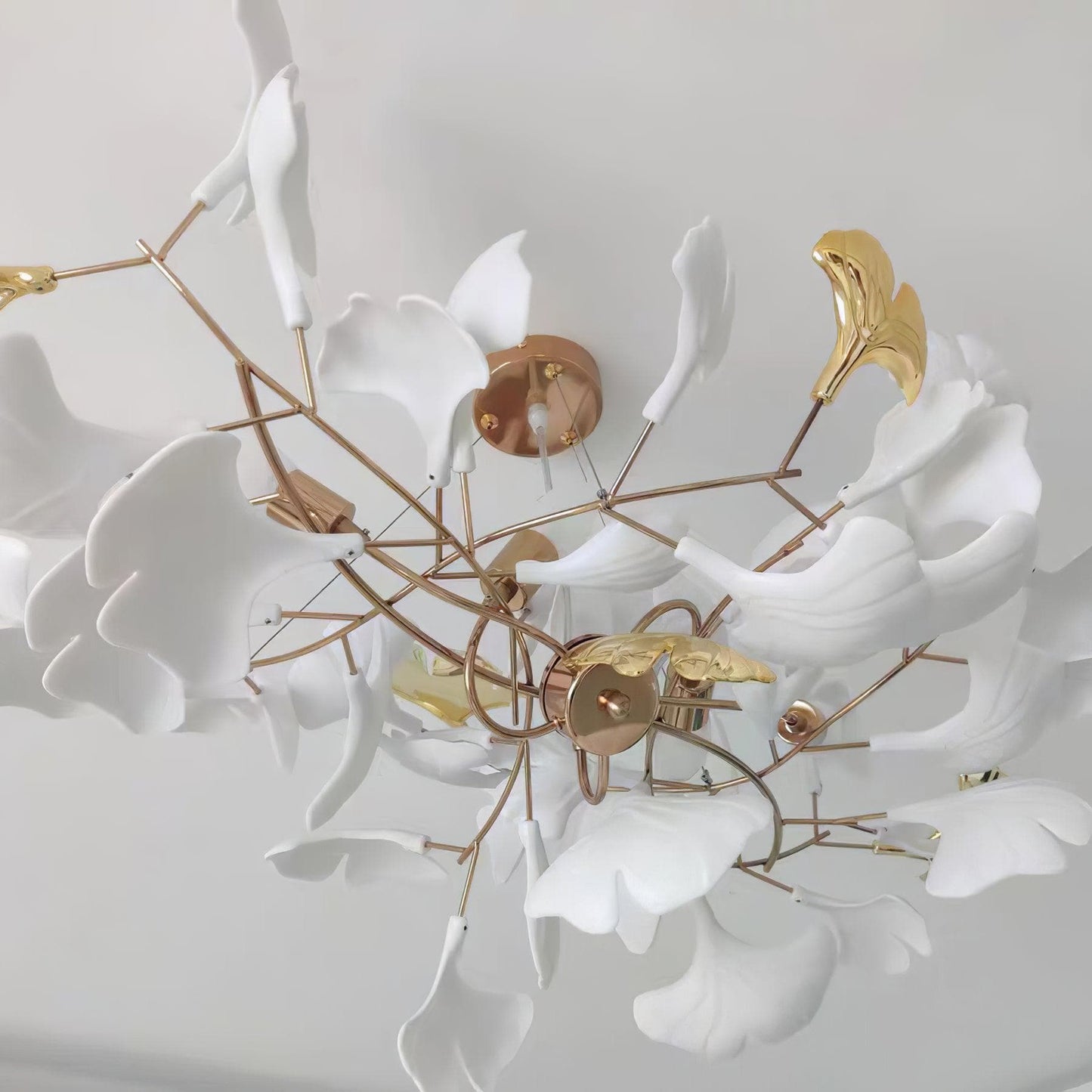 Gingko Chandelier N USE White and Gold