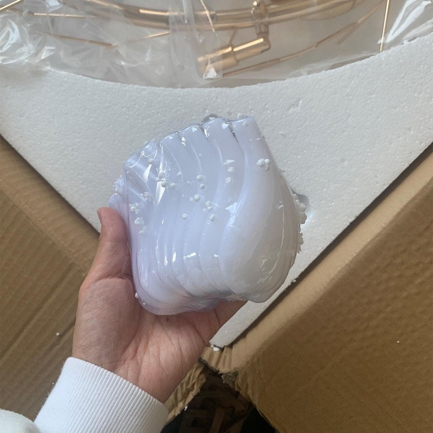 Gingko Chandelier O USE White and Gold