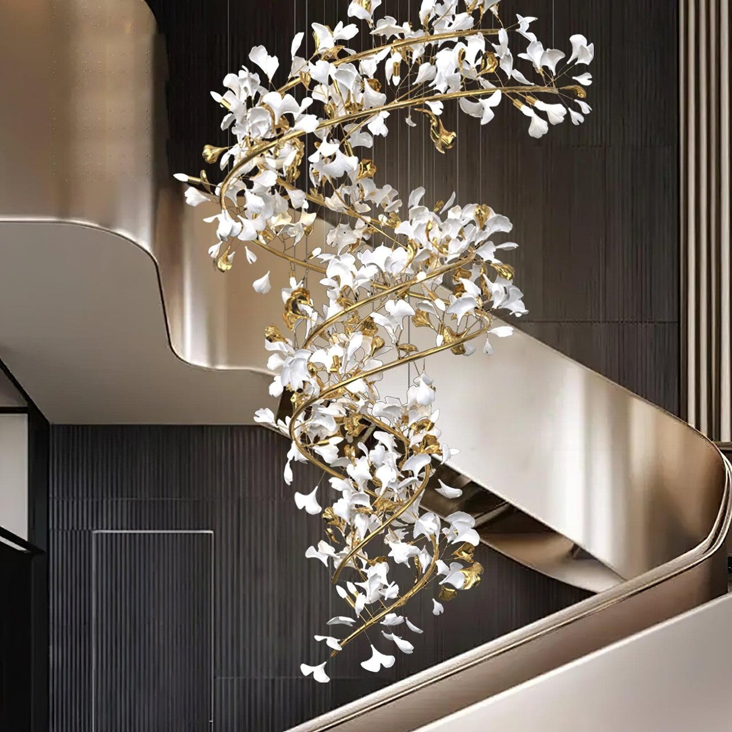 Gingko Chandelier Q USE White and Gold