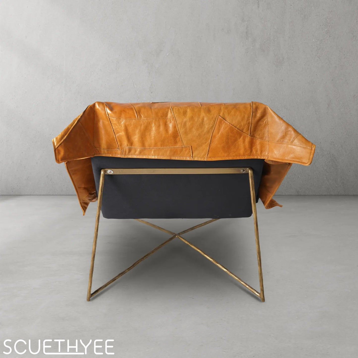 Thaddeus Leisure Chair