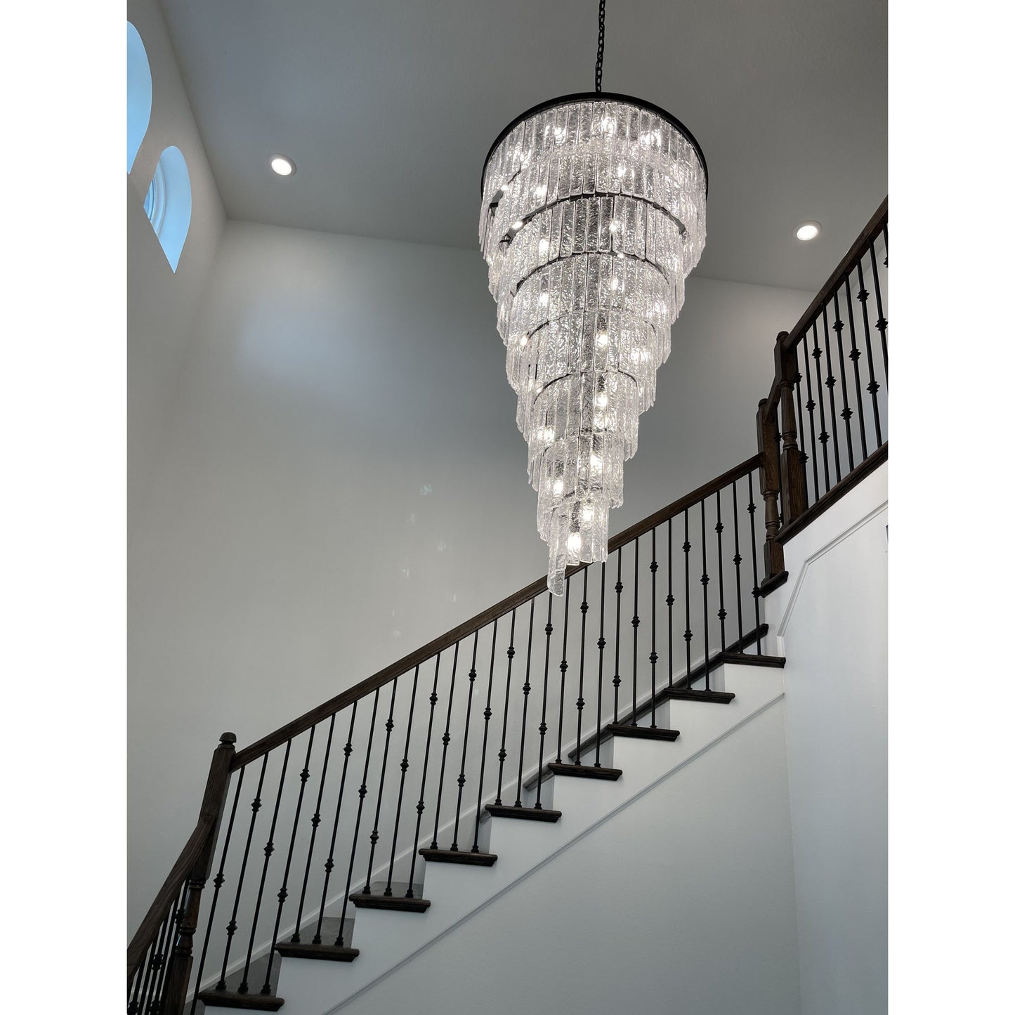 Seline Spiral Tiered/ Layered Cracked Textured Glass Chandelier