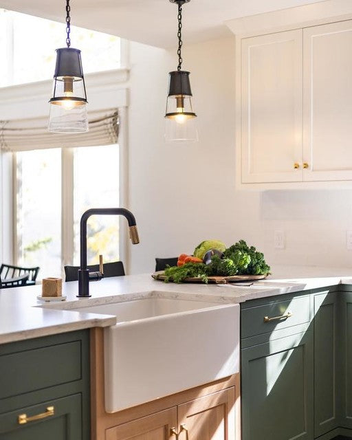 Raubinsen Medium Pendant 7.5''W